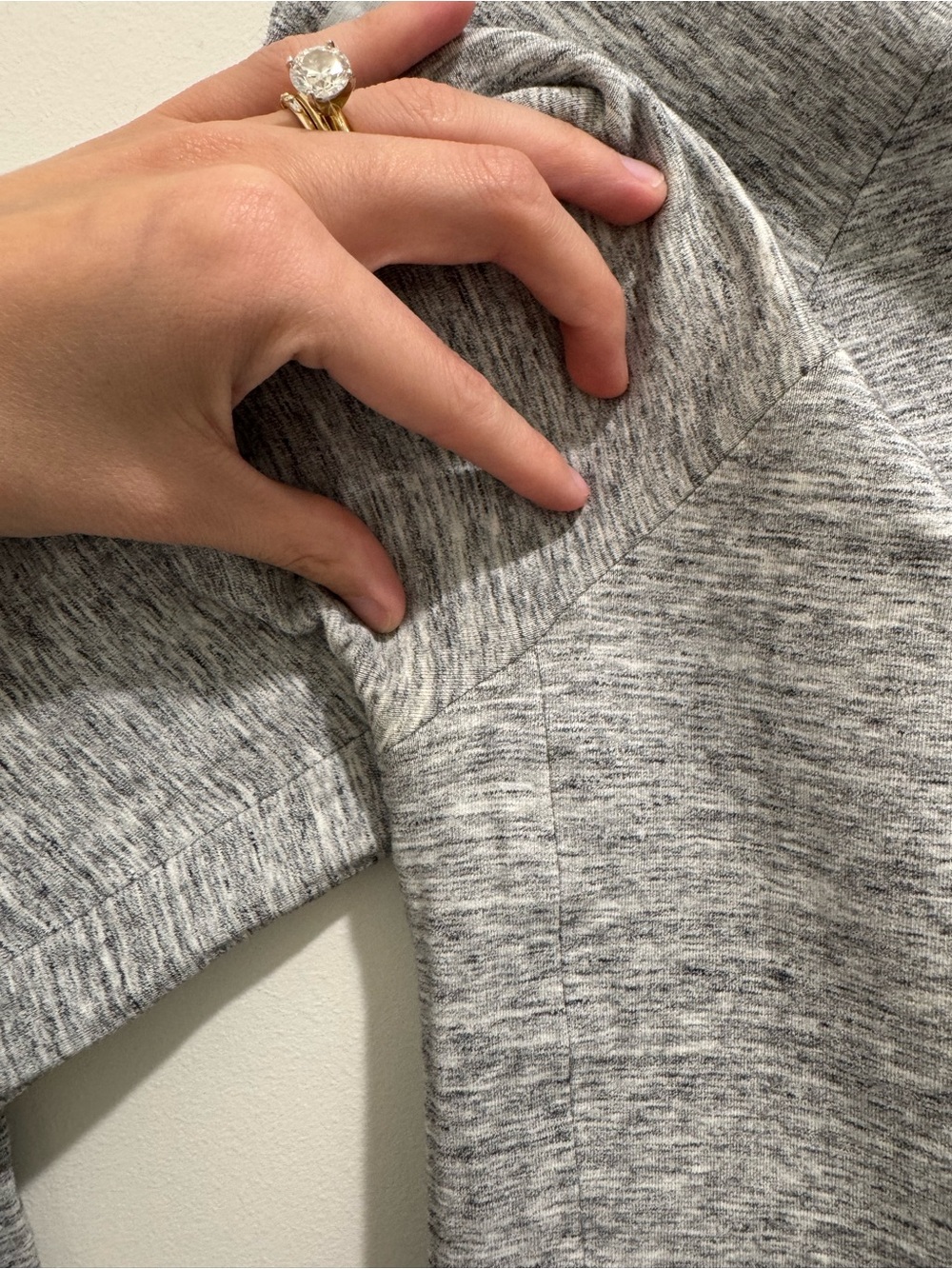 Lululemon Heathered Gray Running Pullover Long Sleeve Small - Picture 12 of 12
